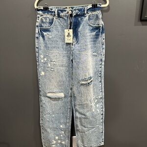 Easel Distressed Blue Jeans